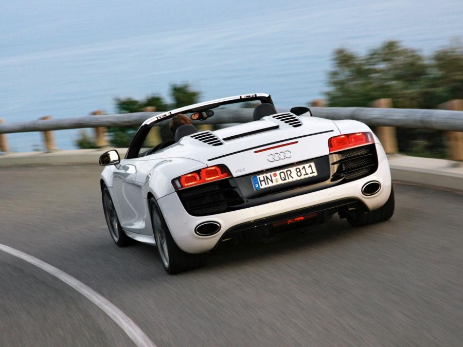  Audi R8 Spyder 5.2 FSI Quattro 2010 года  (WW) (фото 46 из 79)